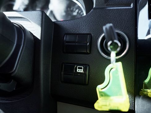 Used 2017 Mercedes-Benz Sprinter 3500 image 41