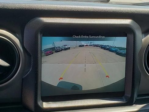 Used 2021 Jeep Wrangler Sport AWD/4WD image 24