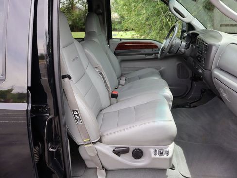 Used 2003 Ford F350 Lariat AWD/4WD image 22