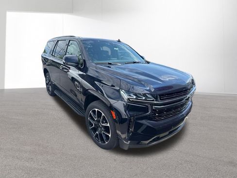 Used 2022 Chevrolet Tahoe RST w/ Luxury Package AWD/4WD image 4