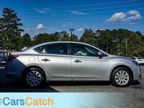 Used 2019 Nissan Sentra S image 9