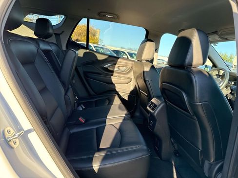 Certified 2024 GMC Terrain SLT image 23