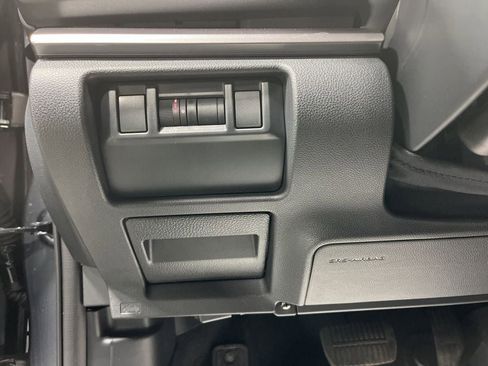 Certified 2025 Subaru Impreza 2.0i image 18