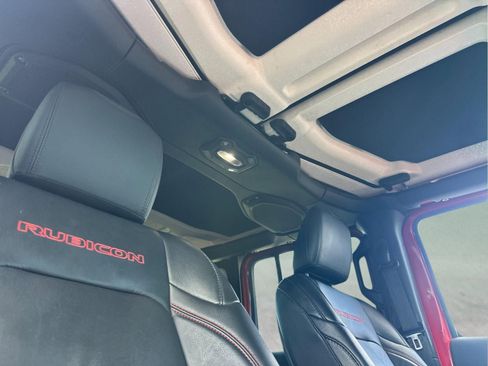 Certified 2018 Jeep Wrangler Unlimited Rubicon image 16