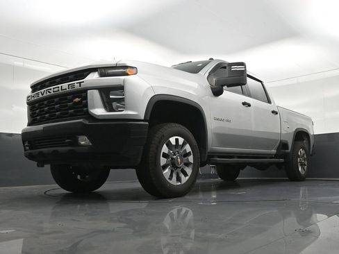 Used 2022 Chevrolet Silverado 2500 Custom w/ Custom Convenience Package AWD/4WD image 23