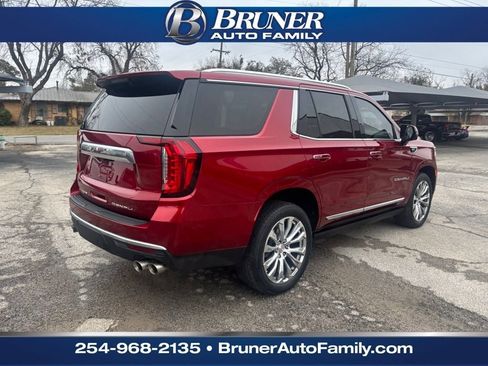Used 2021 GMC Yukon Denali w/ Denali Premium Package image 5