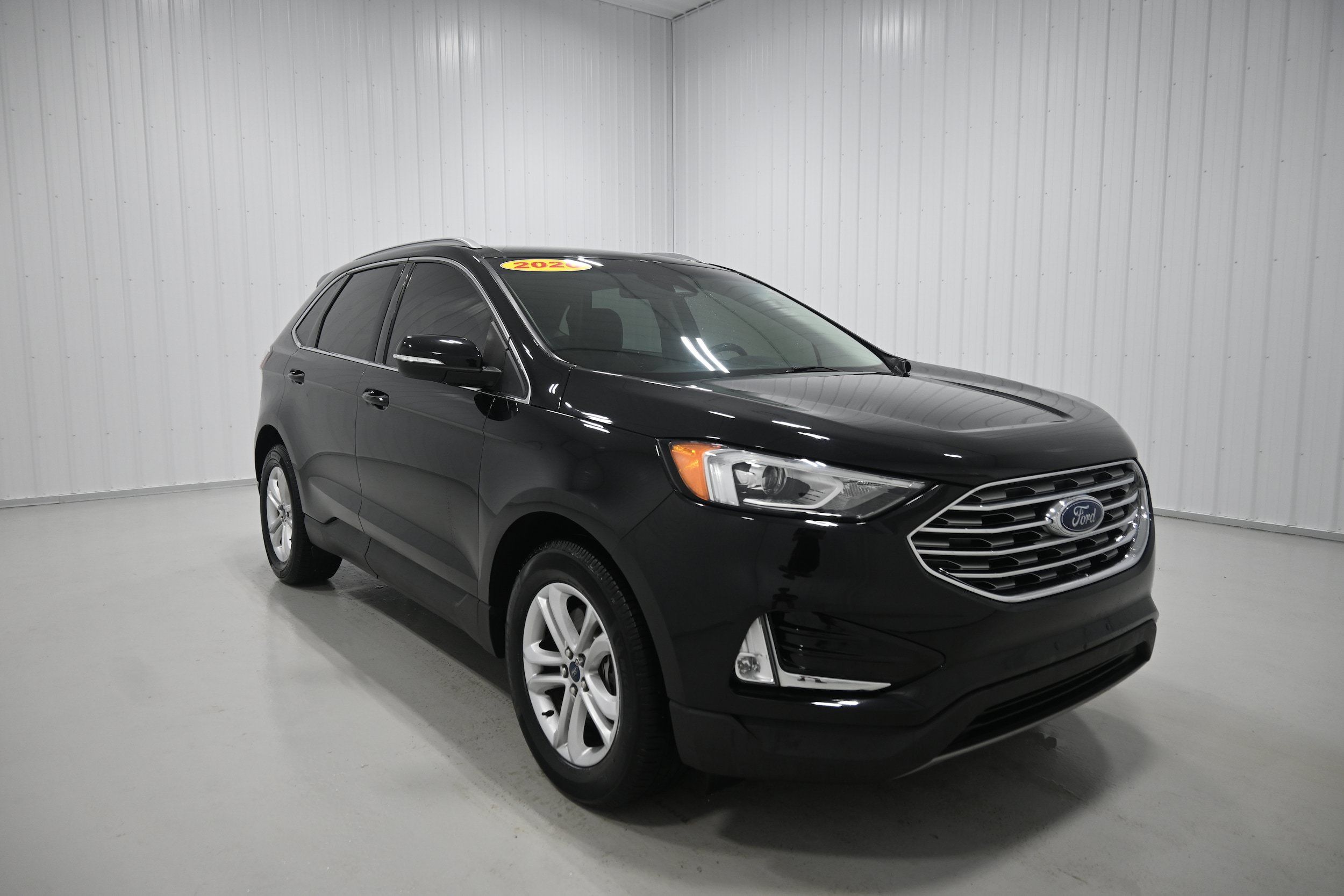 Used 2020 Ford Edge SEL w/ Convenience Package AWD/4WD image 3