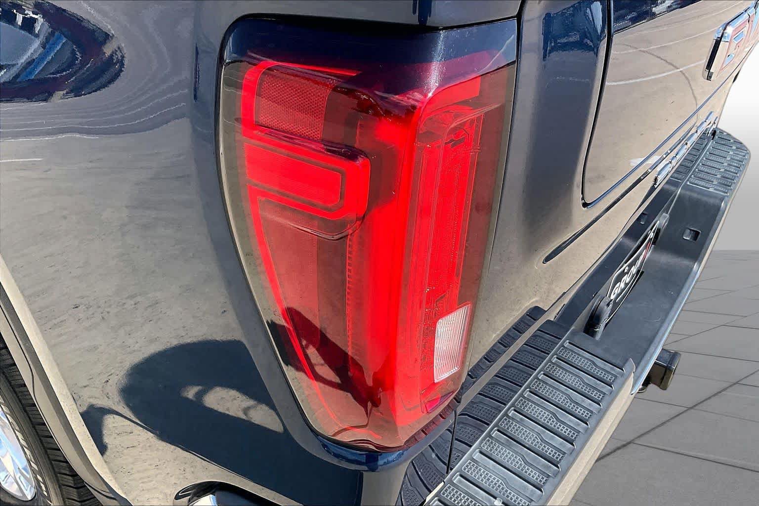 Used 2019 GMC Sierra 1500 SLT RWD image 26