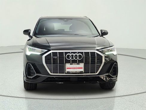 Used 2024 Audi Q3 2.0T Premium AWD/4WD image 2