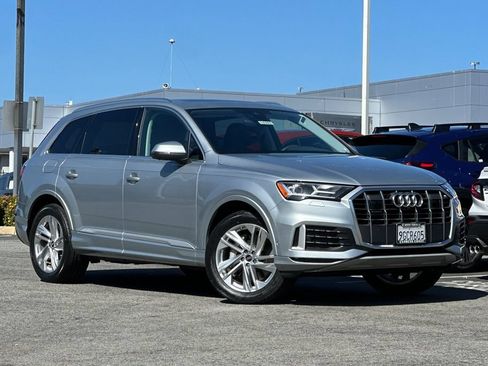 Used 2023 Audi Q7 2.0T Premium w/ Convenience Package AWD/4WD image 2