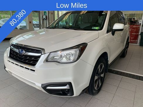 Used 2017 Subaru Forester 2.5i Premium w/ All-Weather Package AWD/4WD image 2
