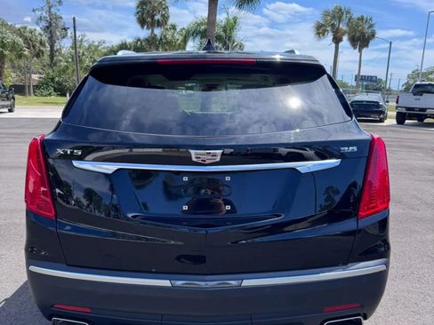 Used 2017 Cadillac XT5 Luxury w/ Driver Awareness Package FWD image 6
