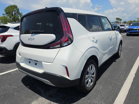 Certified 2024 Kia Soul LX FWD image 18