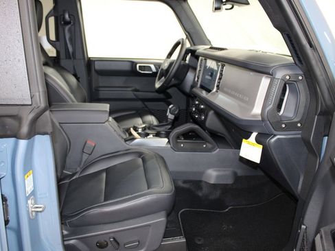 New 2025 Ford Bronco Outer Banks w/ Sasquatch Package image 28