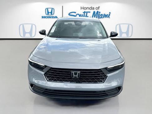 New 2025 Honda Accord SE image 2