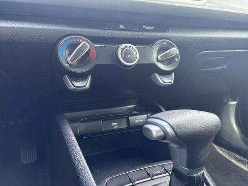 Used 2022 Kia Rio LX FWD image 14