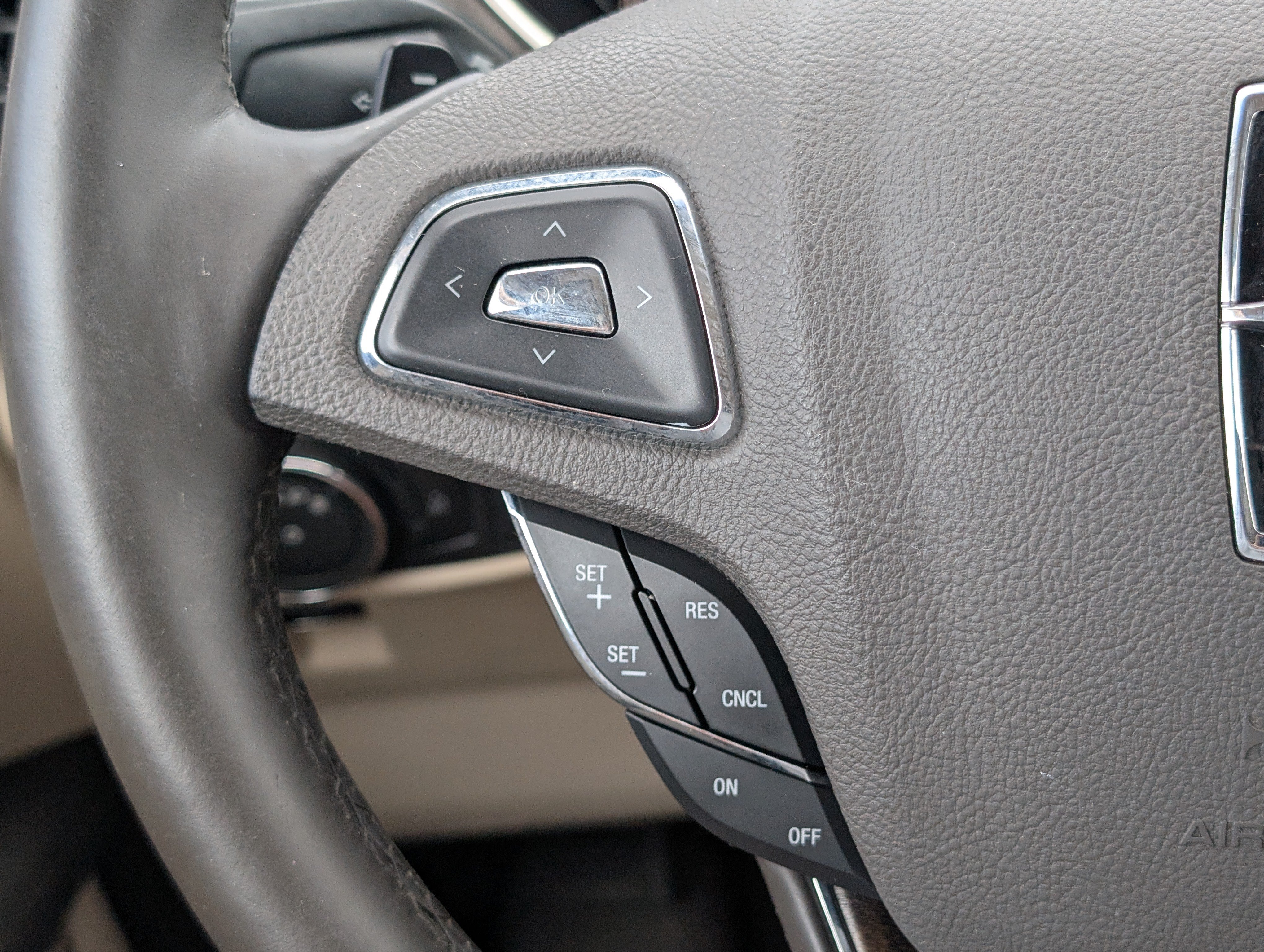 Used 2016 Lincoln MKX Reserve w/ Climate Package FWD image 15