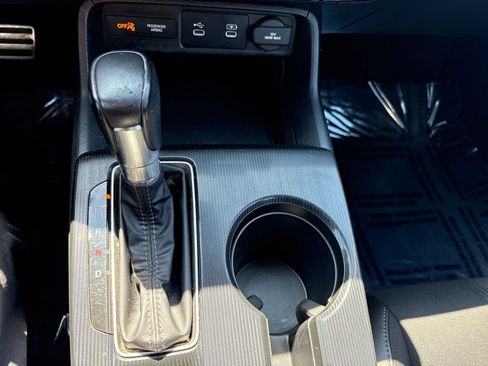 Used 2025 Honda Civic Sport image 18