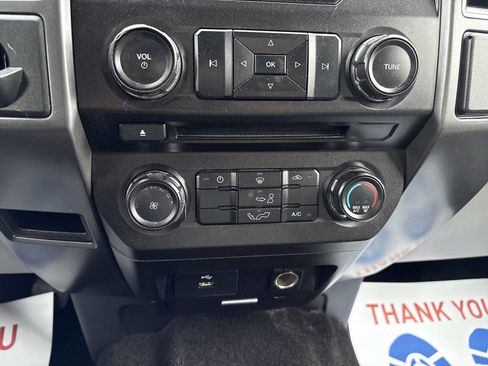 Used 2017 Ford F150 XLT image 5