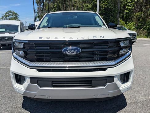 New 2026 Ford Expedition Platinum w/ Driver's Package AWD/4WD image 10