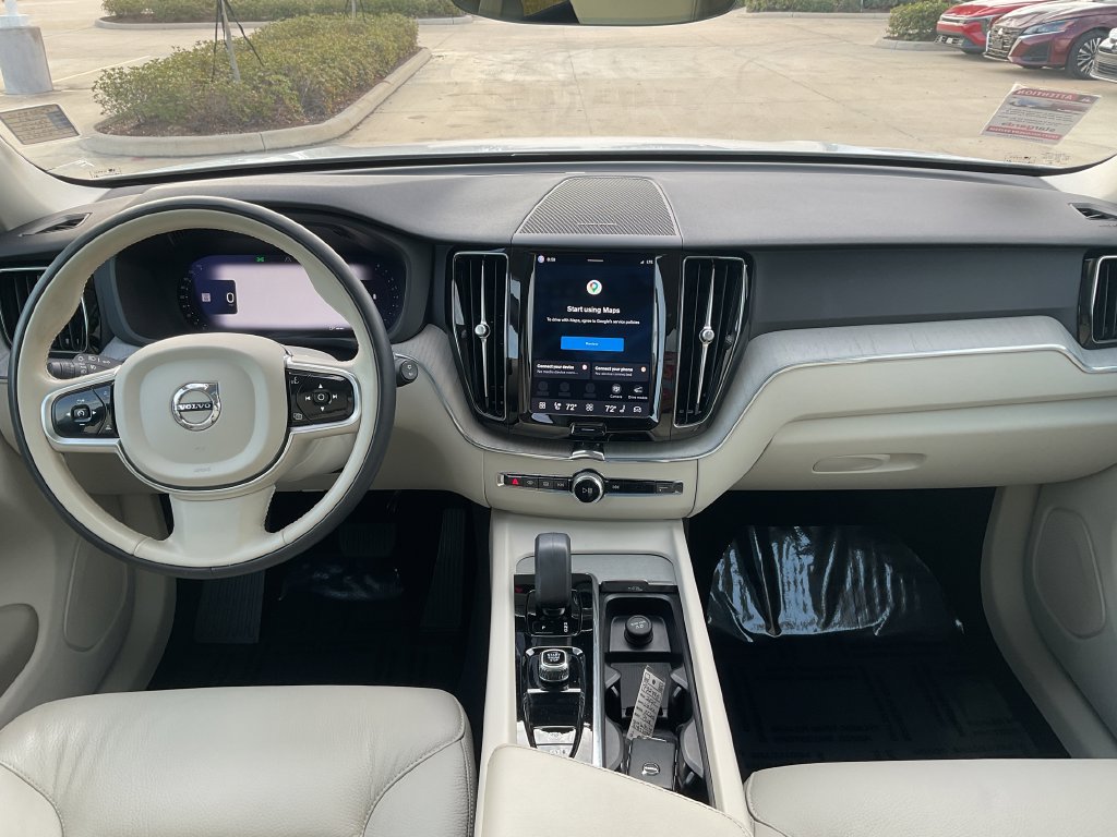 Used 2024 Volvo XC60 B5 Plus w/ Climate Package AWD/4WD image 23