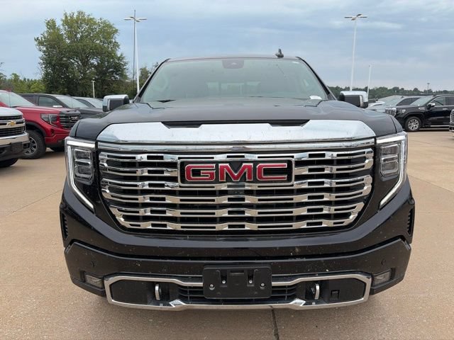 Used 2025 GMC Sierra 1500 Denali AWD/4WD image 9
