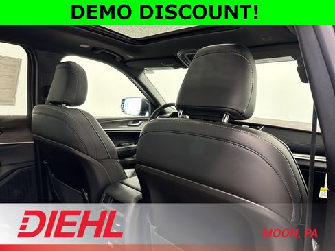 New 2025 Jeep Grand Cherokee Limited w/ Trailer Tow Package image 13