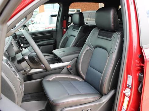 New 2026 RAM 1500 Laramie AWD/4WD image 30