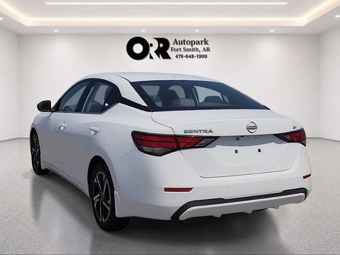 Used 2024 Nissan Sentra SV w/ Trunk Package FWD image 4