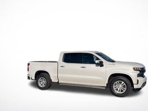 Used 2019 Chevrolet Silverado 1500 High Country w/ Technology Package AWD/4WD image 7