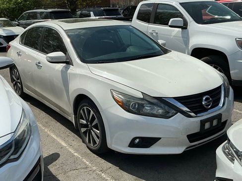 Used 2016 Nissan Altima 2.5 SL w/ 2.5 Technology w/LED Package image 1