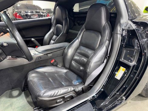 Used 2006 Chevrolet Corvette Coupe w/ Preferred Equipment Group RWD image 10