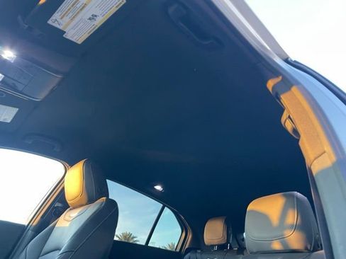 Used 2024 Cadillac XT4 Premium Luxury image 15