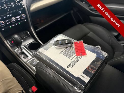 Used 2022 Subaru Ascent Premium w/ Convenience Package AWD/4WD image 28
