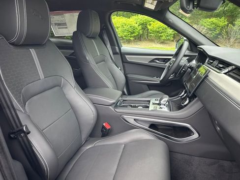 New 2026 Jaguar F-PACE R-Dynamic S image 16