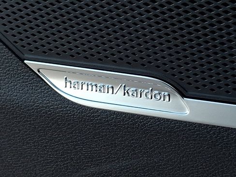 Certified 2025 Kia Sportage SX image 30