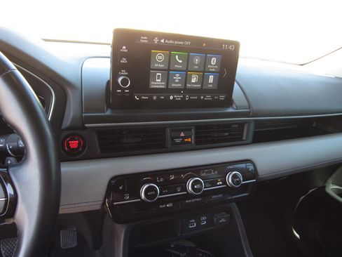 Used 2024 Honda Pilot EX-L image 19