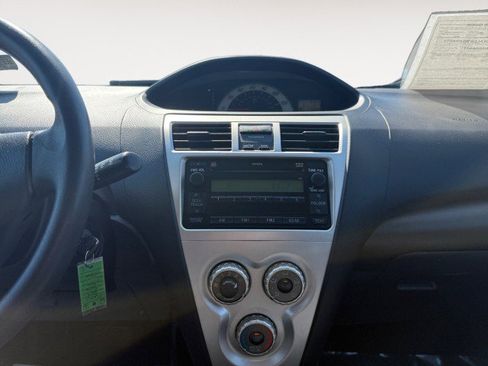 Used 2007 Toyota Yaris S FWD image 6