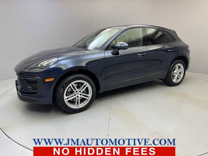 Used 2023 Porsche Macan AWD/4WD image 1