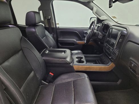 Used 2018 Chevrolet Silverado 1500 LTZ w/ LTZ Plus Package AWD/4WD image 21