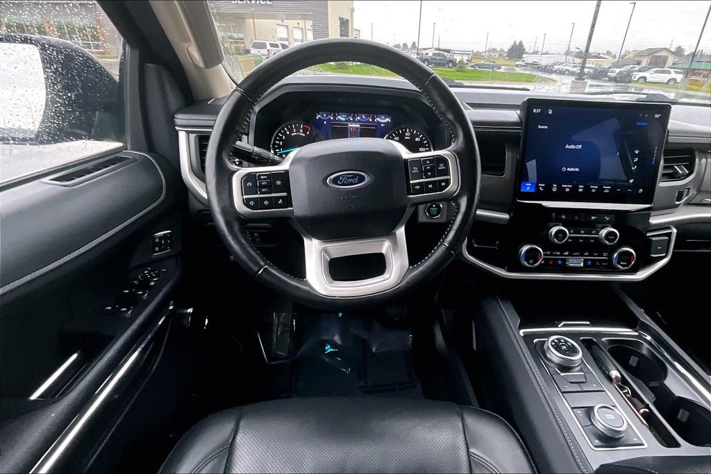 Used 2024 Ford Expedition Max XLT AWD/4WD image 5