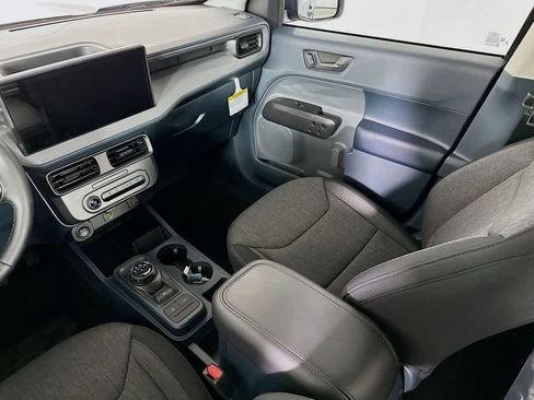 New 2025 Ford Maverick XLT w/ XLT Luxury Package image 11