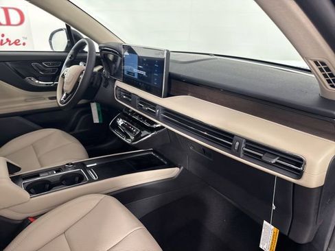 New 2025 Lincoln Corsair Grand Touring w/ Equipment Group 301A image 21