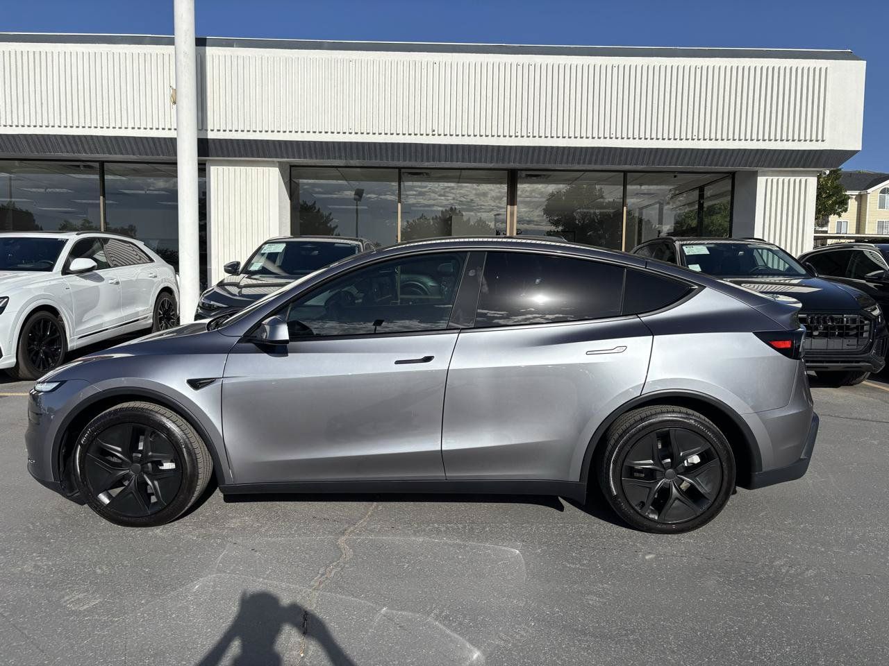 Used 2026 Tesla Model Y Long Range AWD/4WD image 16