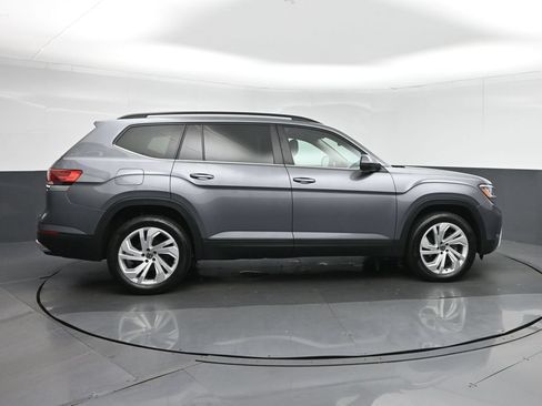 Used 2021 Volkswagen Atlas SE w/ Towing Package AWD/4WD image 8