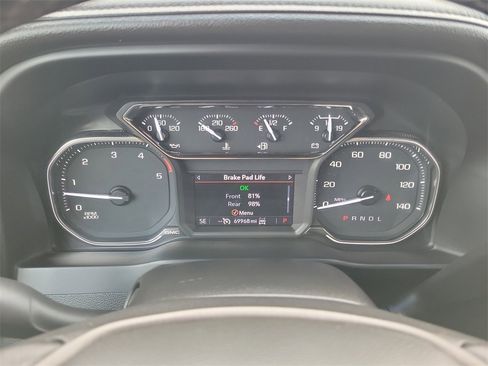 Used 2022 GMC Sierra 3500 AT4 w/ AT4 Preferred Package image 7