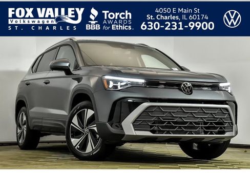 Certified 2025 Volkswagen Taos SE w/ Panoramic Sunroof Package image 1