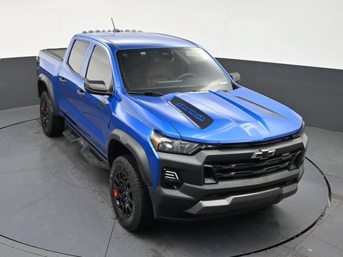 Used 2023 Chevrolet Colorado Trail Boss w/ Advanced Trailering Package AWD/4WD image 17