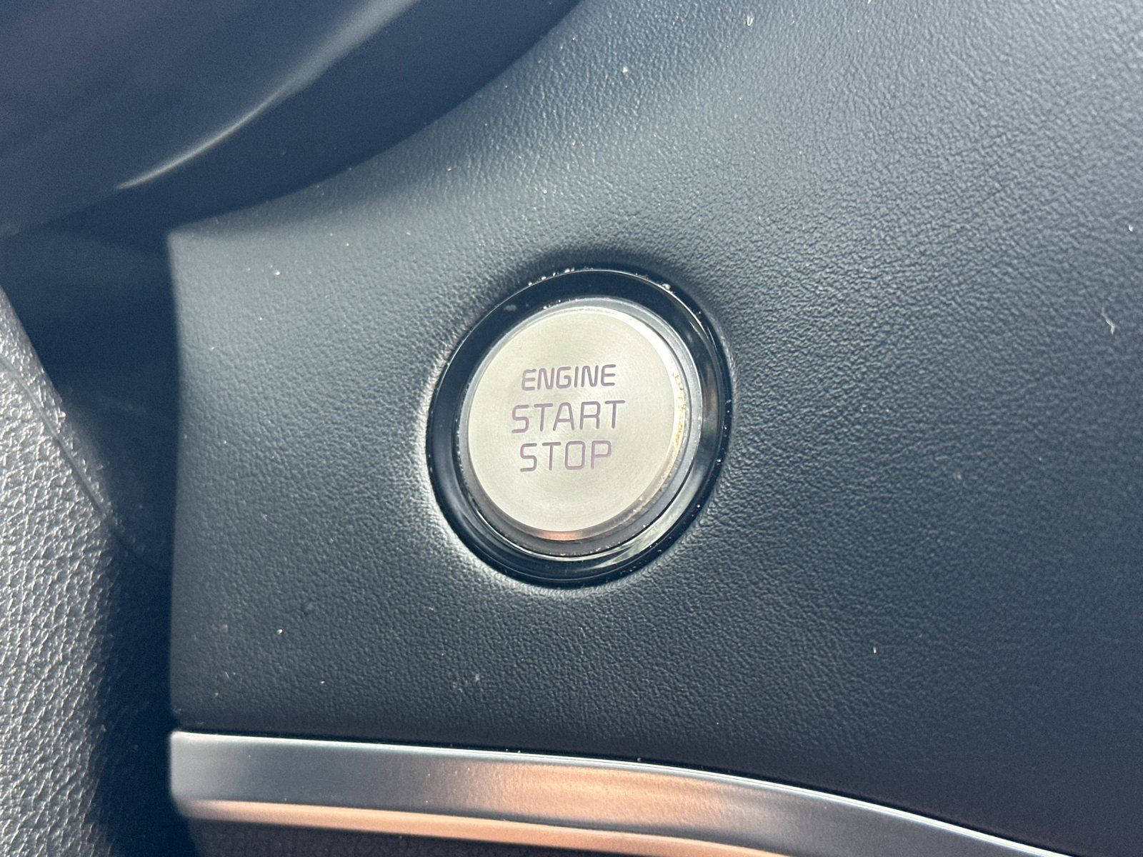 Used 2018 Kia Stinger Premium RWD image 22