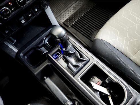 Certified 2023 Toyota Tacoma 4x4 Double Cab image 33